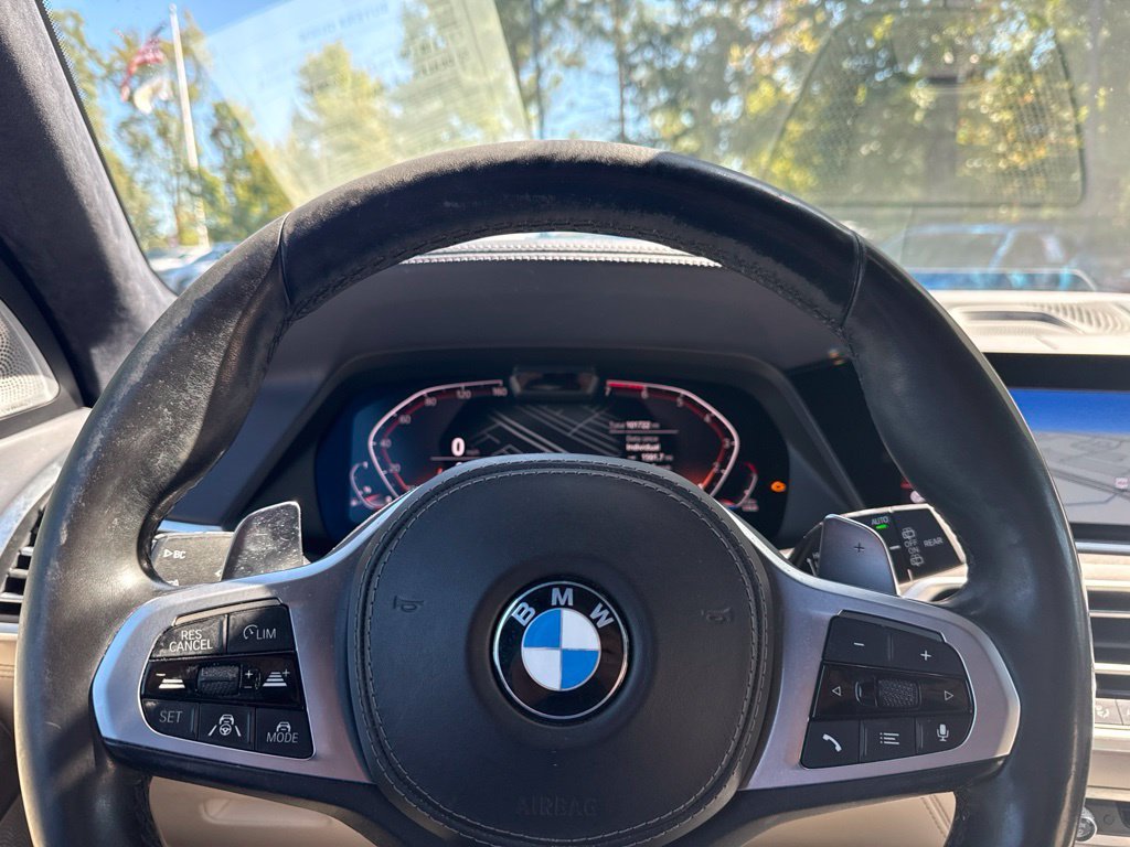 Used 2019 White BMW xDrive50i image 13