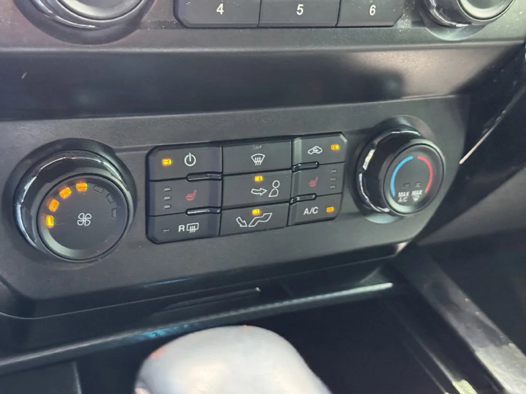 Used 2020 Silver Metallic Ford XLT image 18
