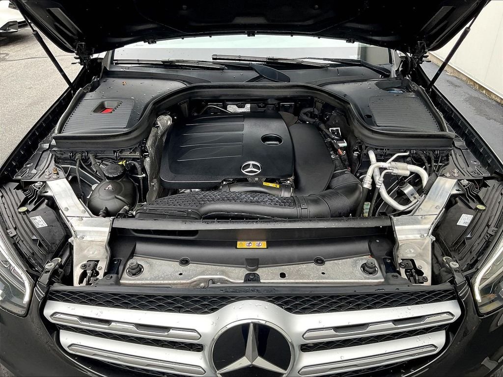 Used 2022 Black Mercedes-Benz GLC 300 image 29