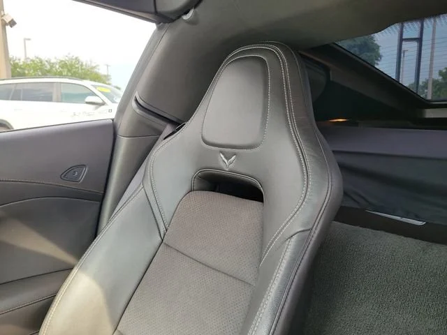2017 Chevrolet Corvette 2LT - Photo 41