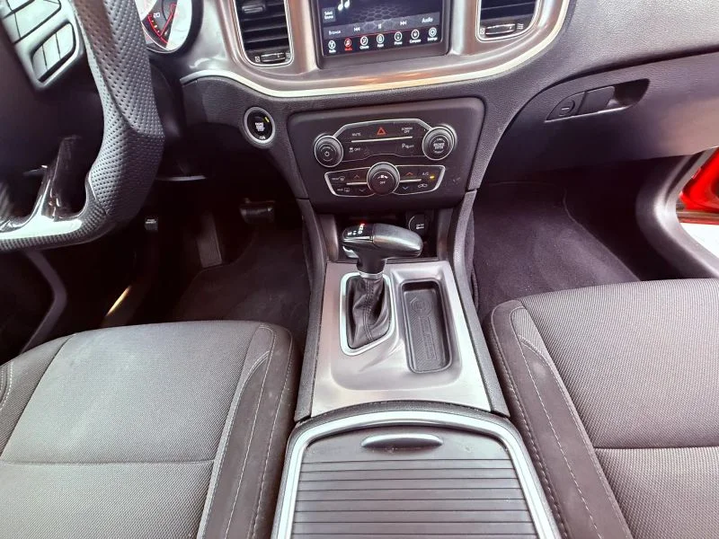 Used 2022  Dodge SXT Sedan 4D image 10