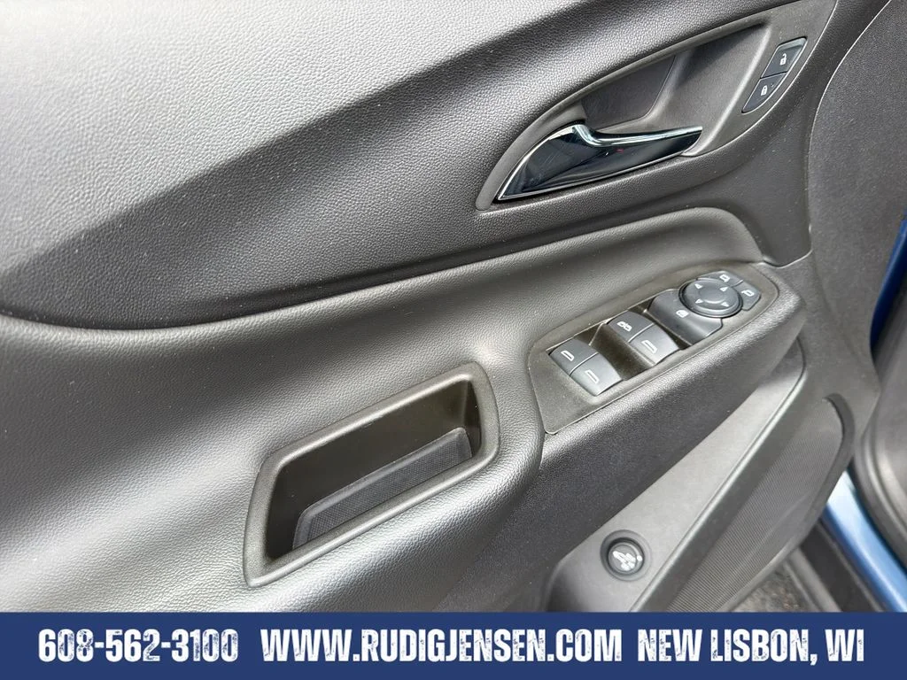 Used 2024 Lakeshore Blue Metallic Chevrolet LT image 11