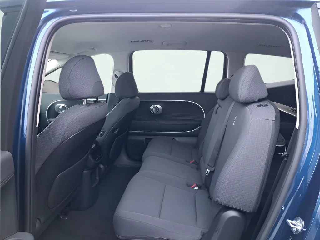 New 2026 Blue Hyundai SE image 13
