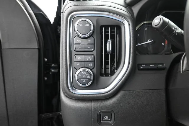 Used 2023 Onyx Black GMC Denali image 13