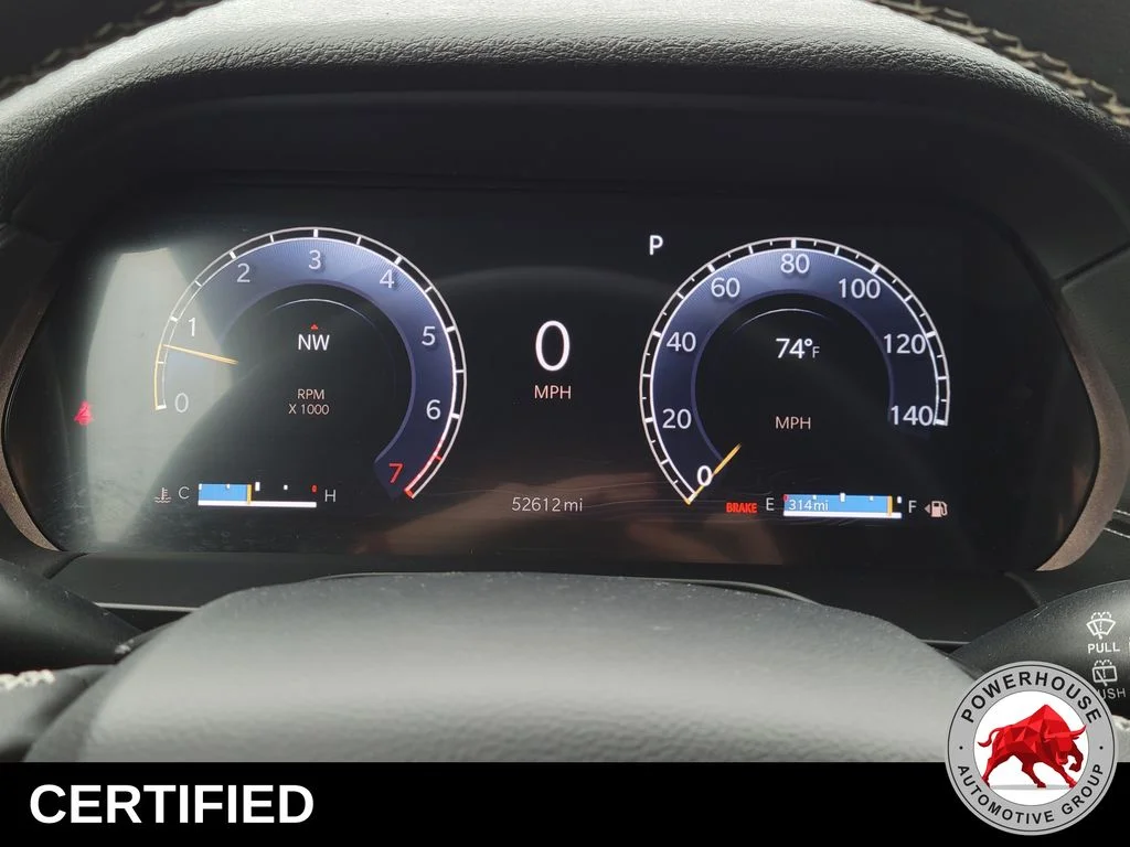 Used 2024 White Jeep Laredo image 34