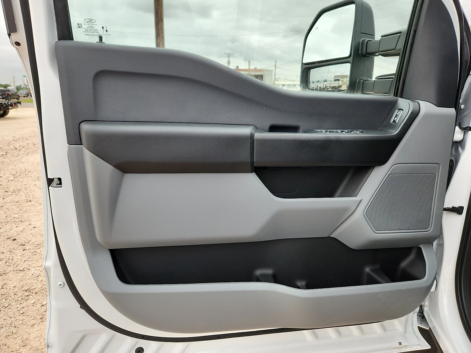 New 2026 Oxford White Ford F-450® XL image 14