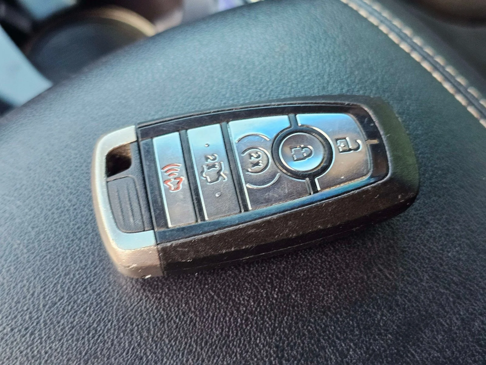 Used 2019 Black Metallic Ford ST image 32