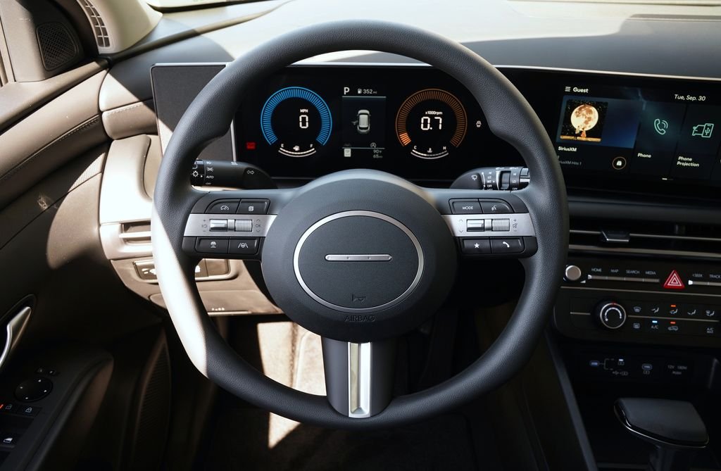 New 2026 Phantom Black Hyundai SE image 29