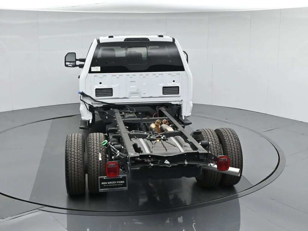 New 2025 White Ford XL image 37