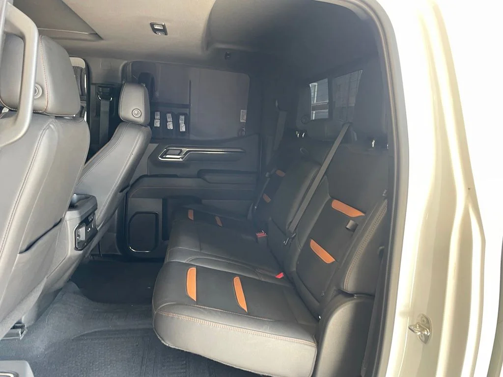 Used 2023 White GMC AT4 image 16