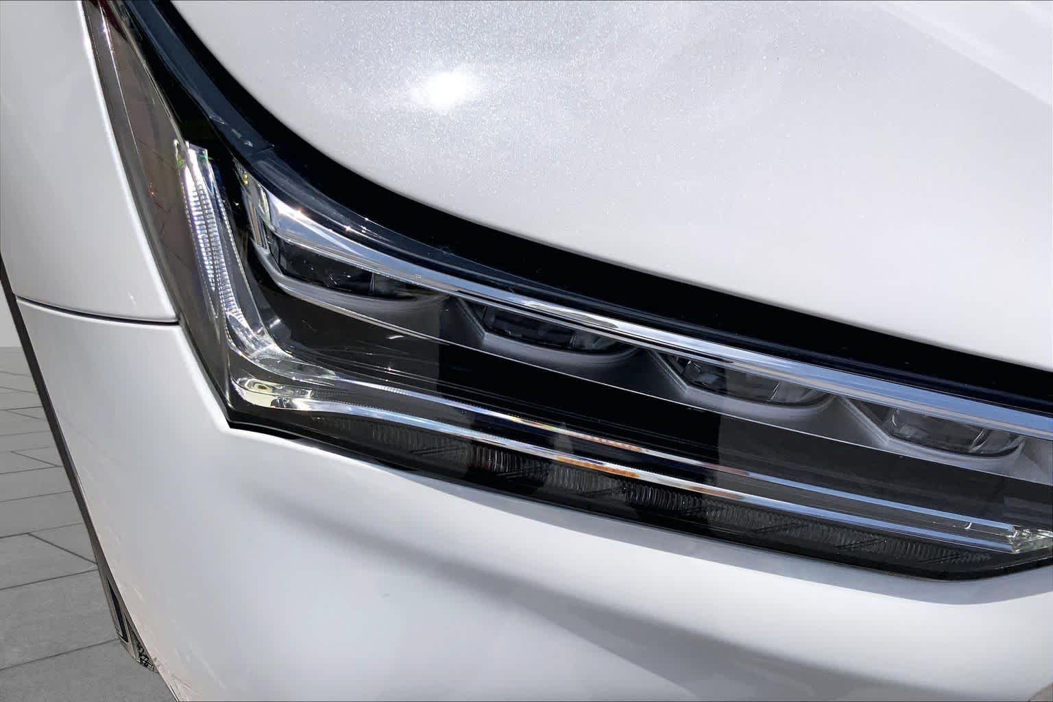 Used 2026 Platinum White Pearl Acura w/Technology Package image 28