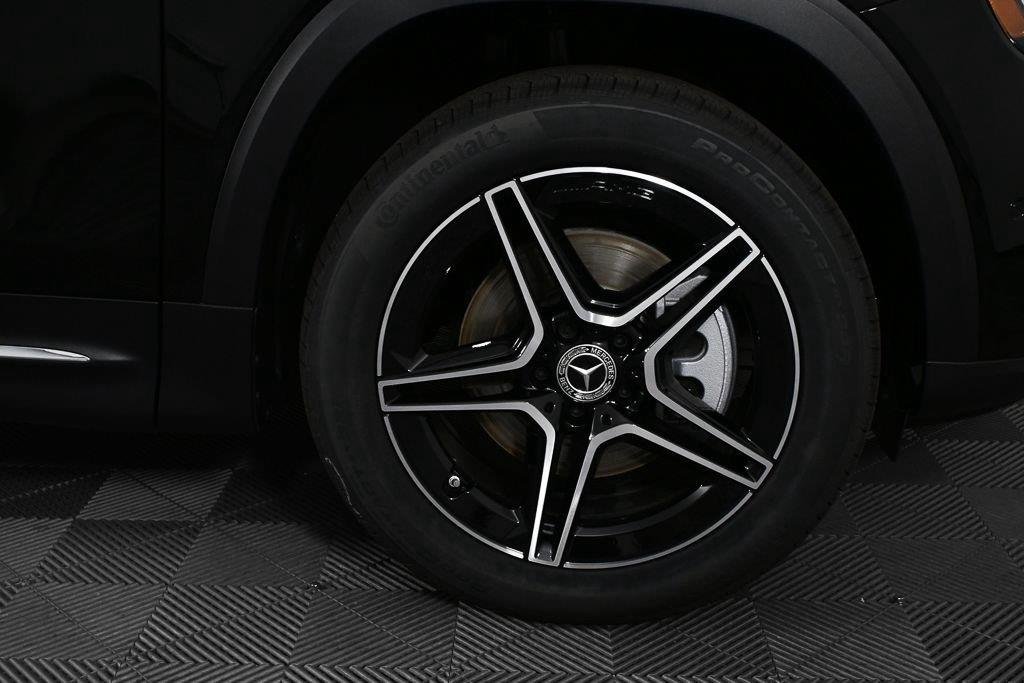 New 2026 Night Black Mercedes-Benz GLB 250 image 38