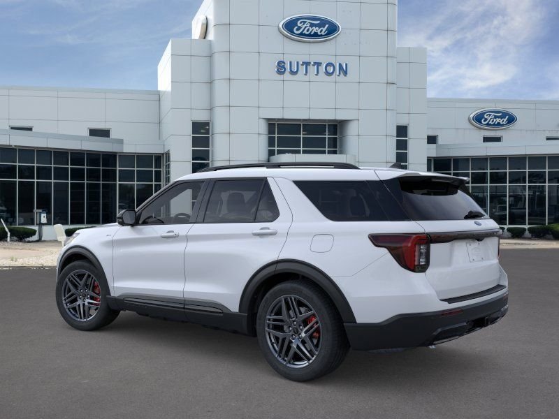 New 2026 Space White Metallic Ford ST-Line image 4
