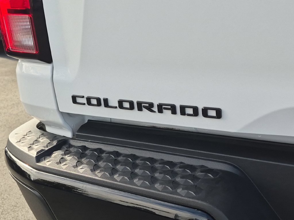 Used 2025 Summit White Chevrolet ZR2 image 26