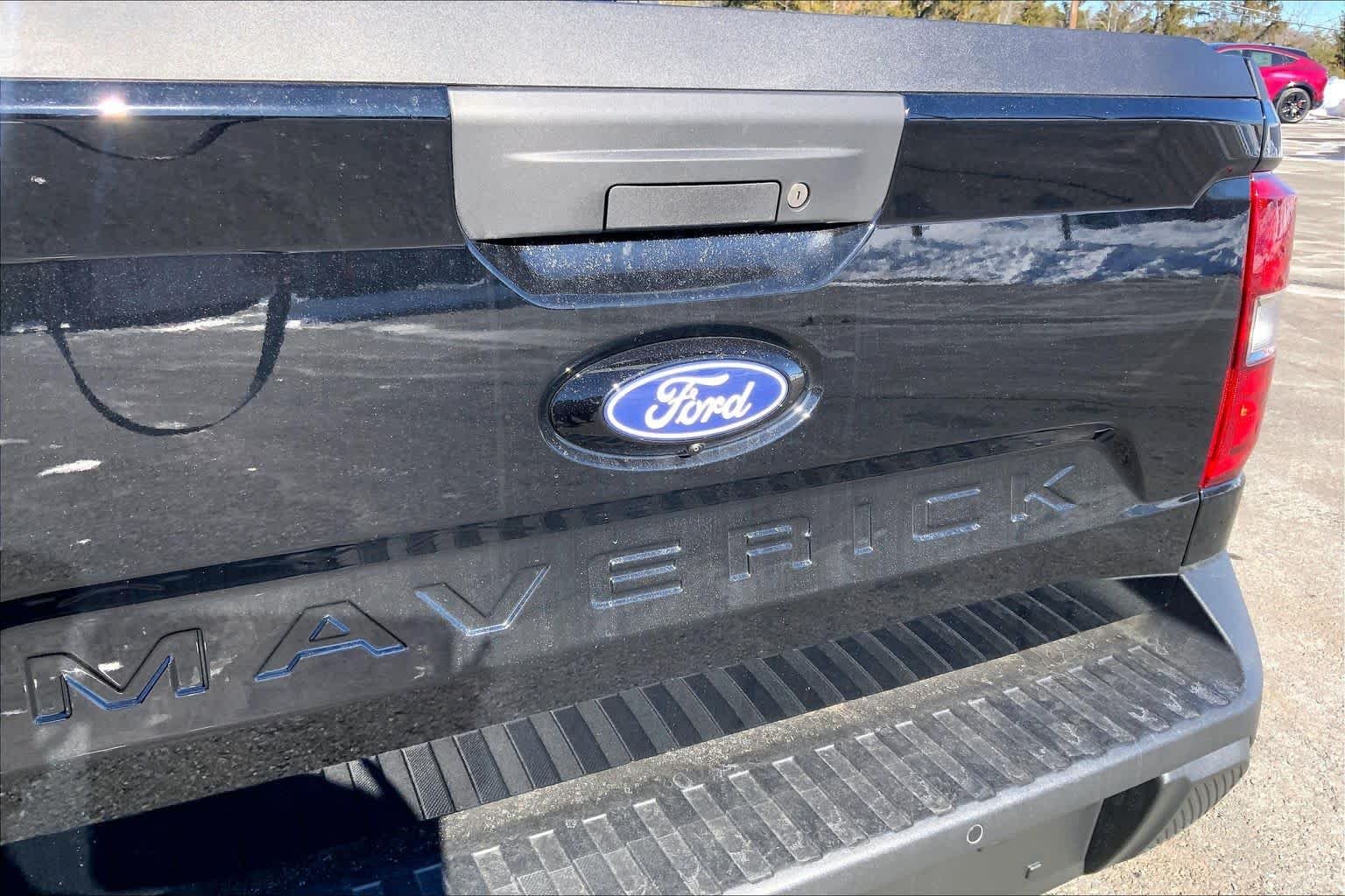 New 2026 Shadow Black Ford XLT image 6