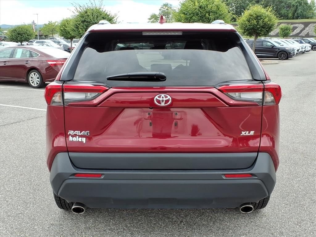 Used 2025 Red Toyota XLE image 6