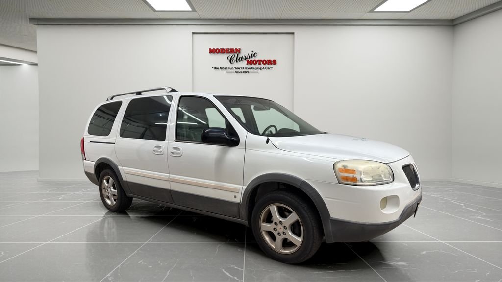 Used 2006 White Pontiac Base image 7