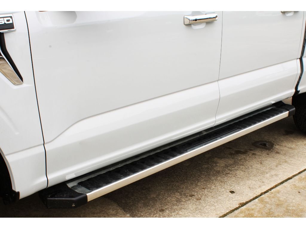 New 2026 Avalanche Ford XLT image 3