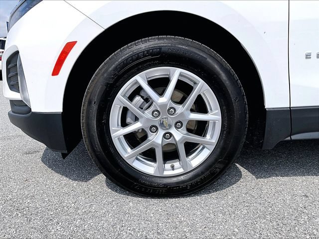 Used 2024 Summit White Chevrolet LT image 7