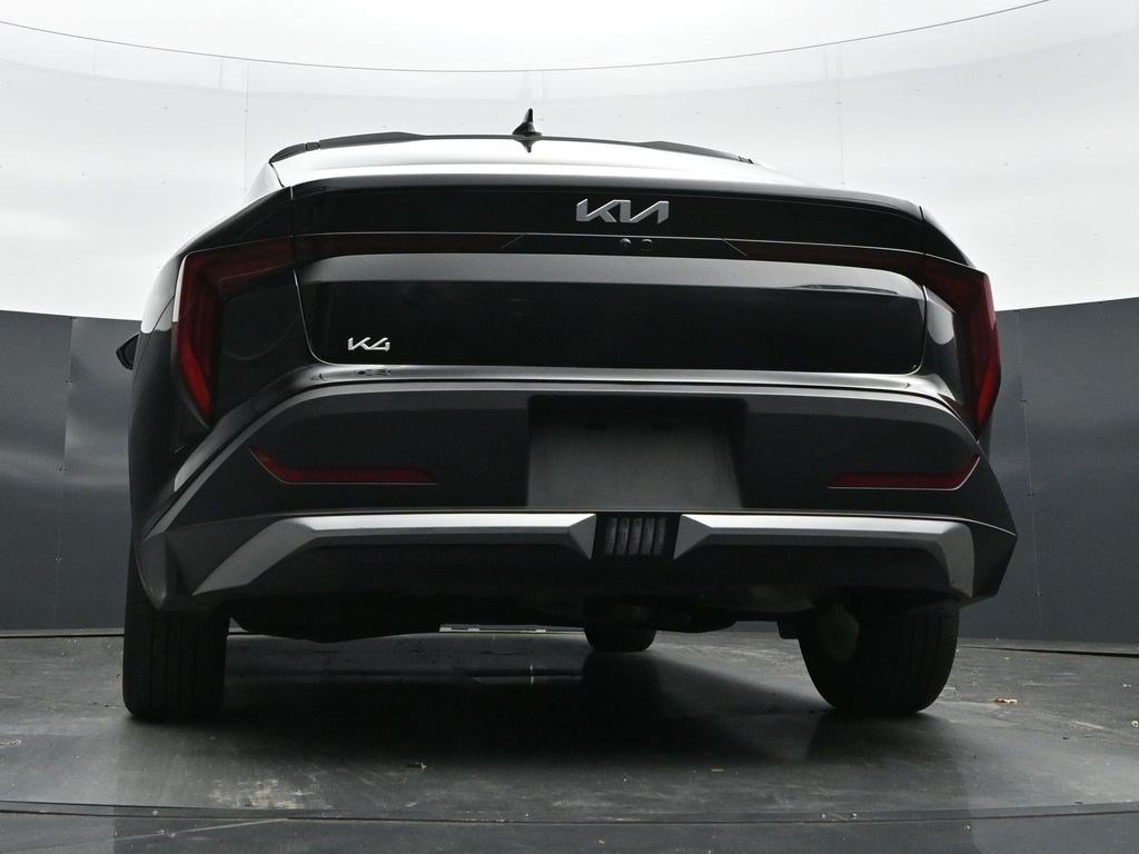 Used 2025 Aurora Black Pearl Kia LXS image 37