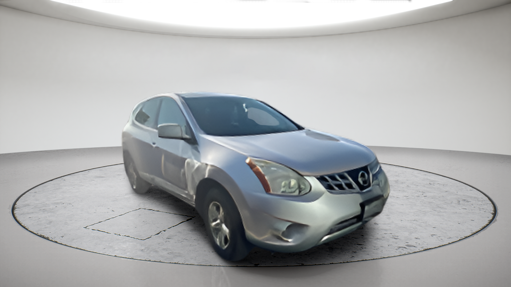 Used 2013 Brilliant Silver Metallic Nissan S image 8