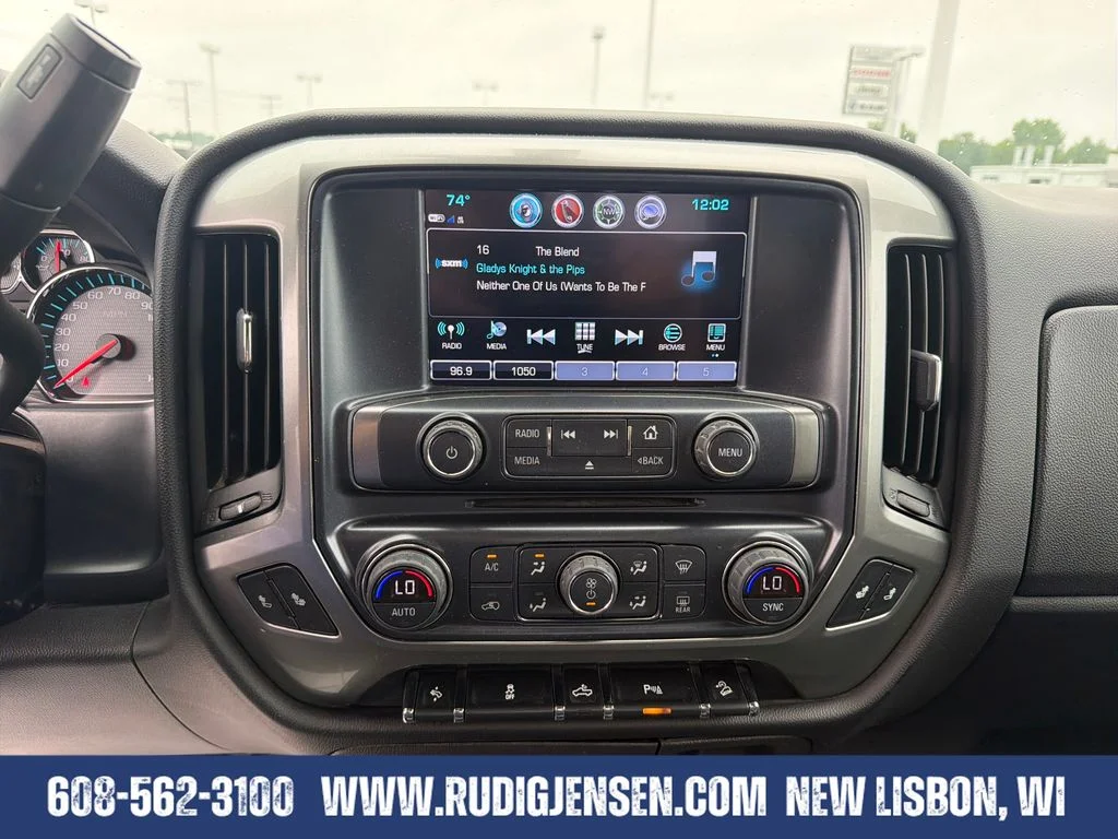 Used 2018 Blue Chevrolet LT image 17