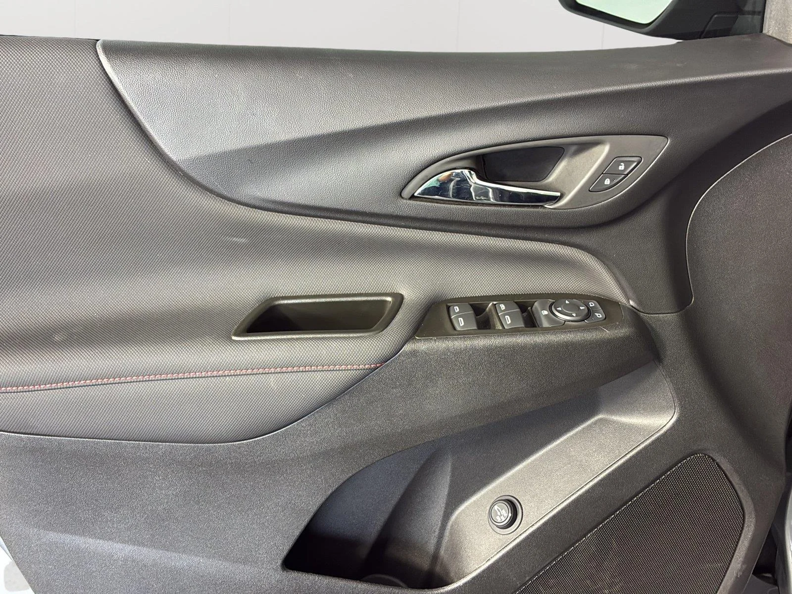 Used 2024 Sterling Gray Metallic Chevrolet RS image 20