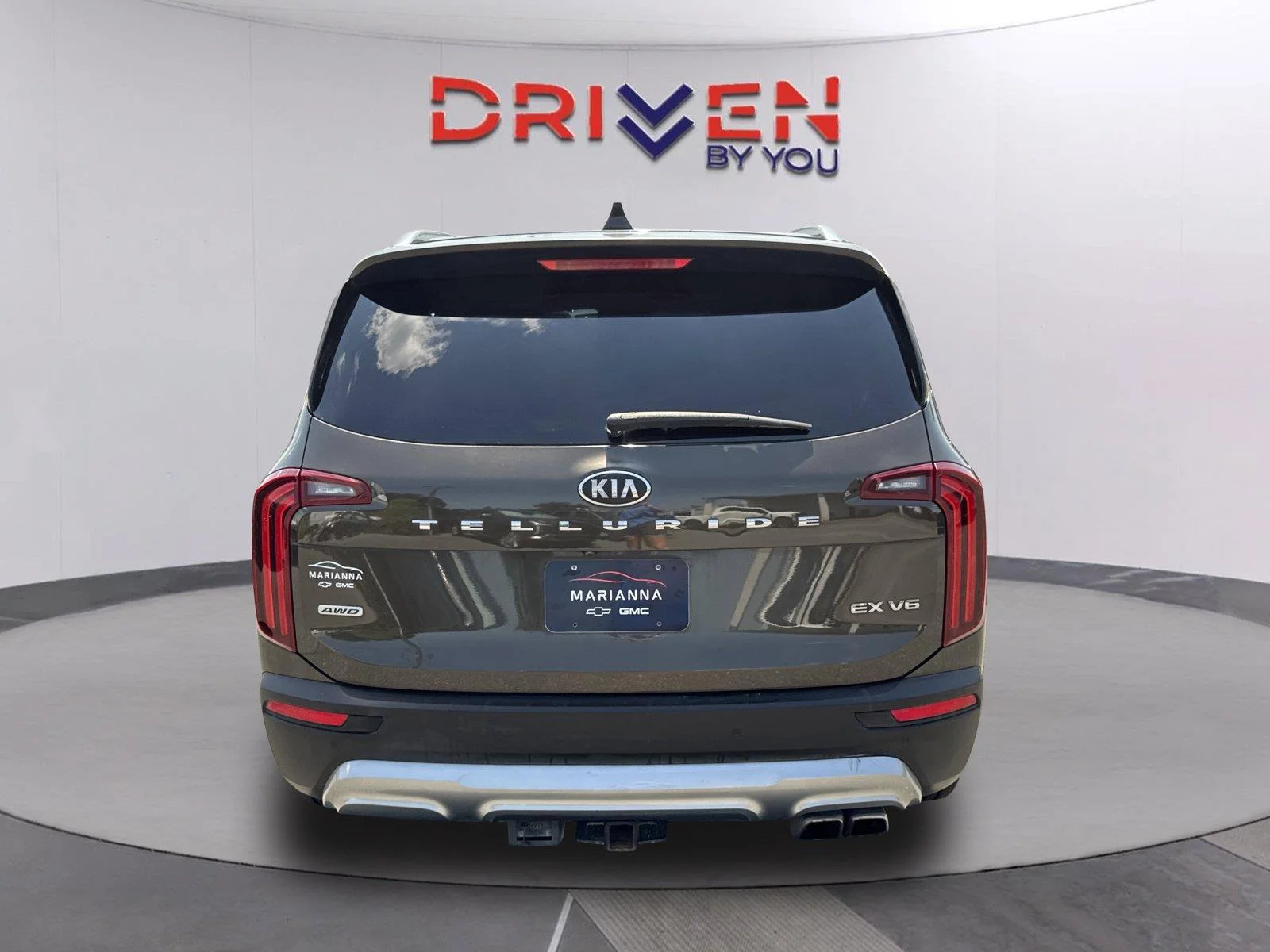 Used 2020 Dark Moss Kia EX image 5