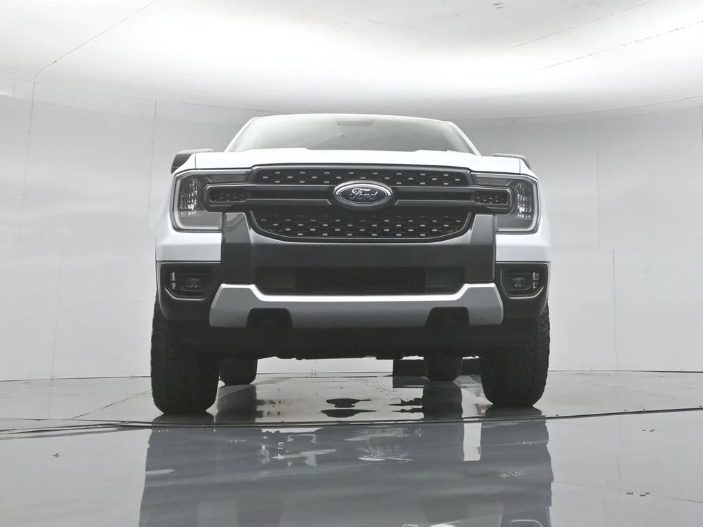 New 2026 Oxford White Ford XLT image 42