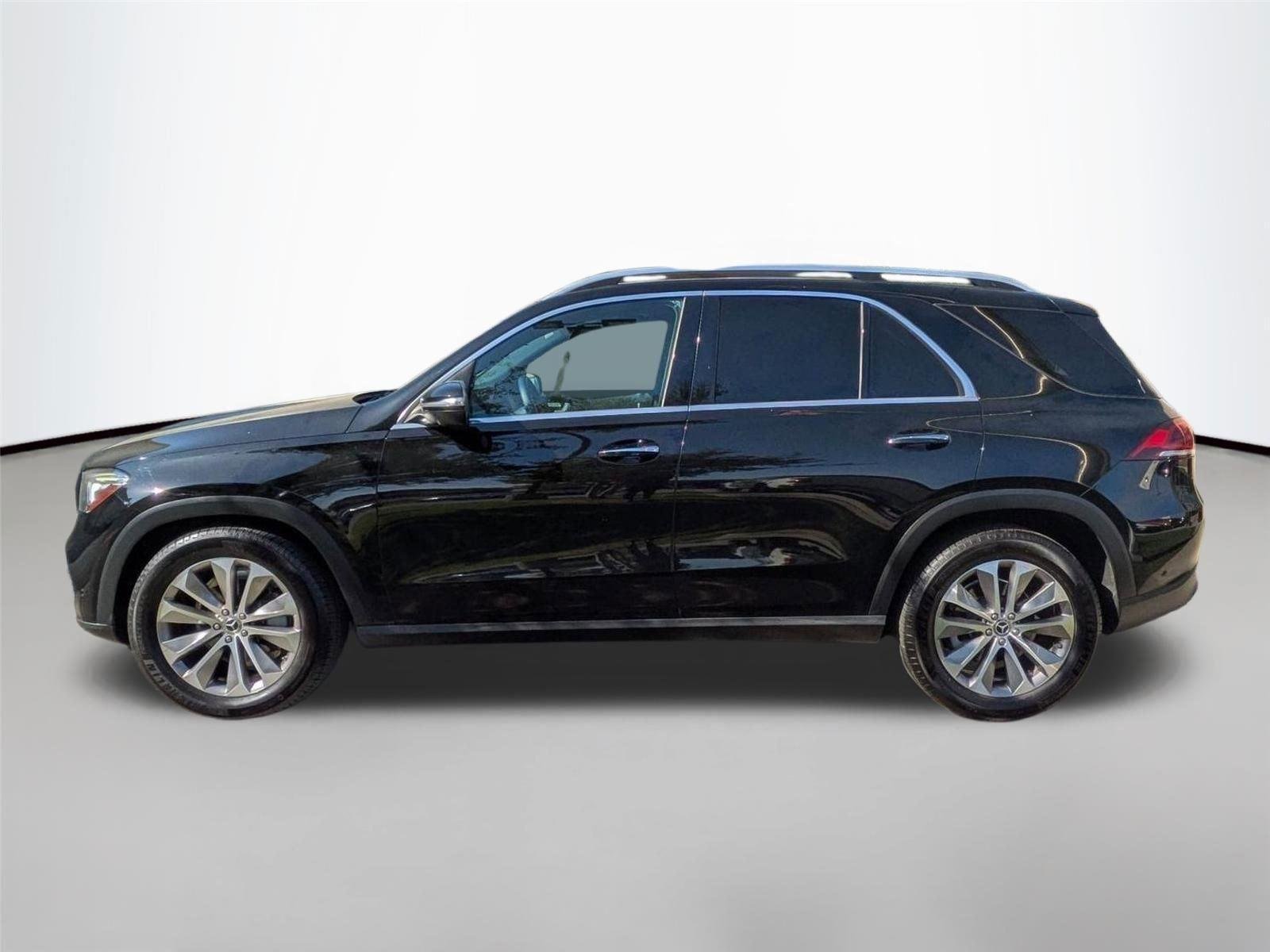 Used 2020 Black MERCEDES-BENZ TRUCK  image 5