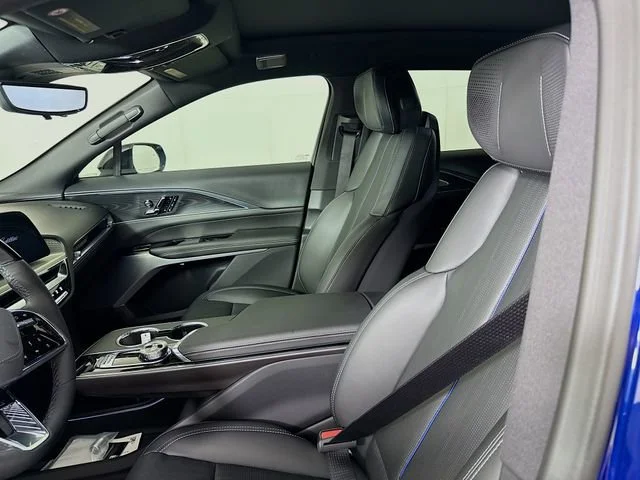 2026 Cadillac LYRIQ V - Photo 6