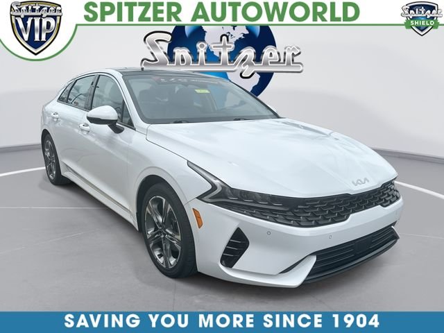 Used 2024 White Kia EX image 1