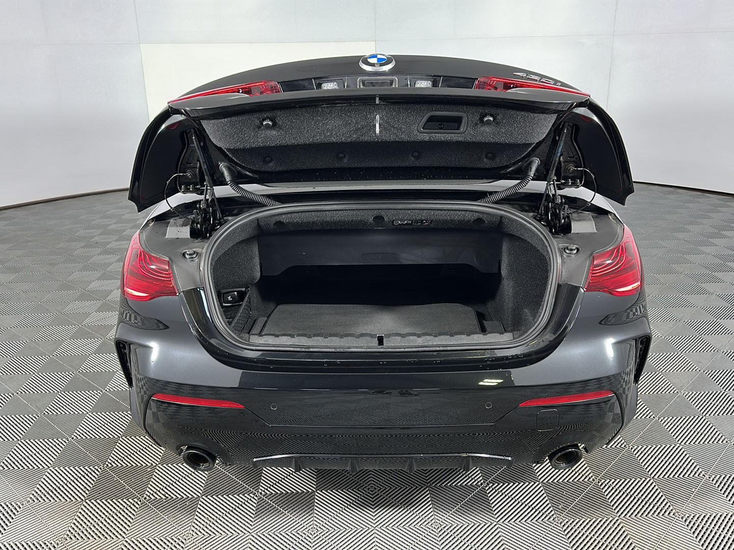 Used 2025 Black Sapphire Metallic BMW 430i xDrive image 22