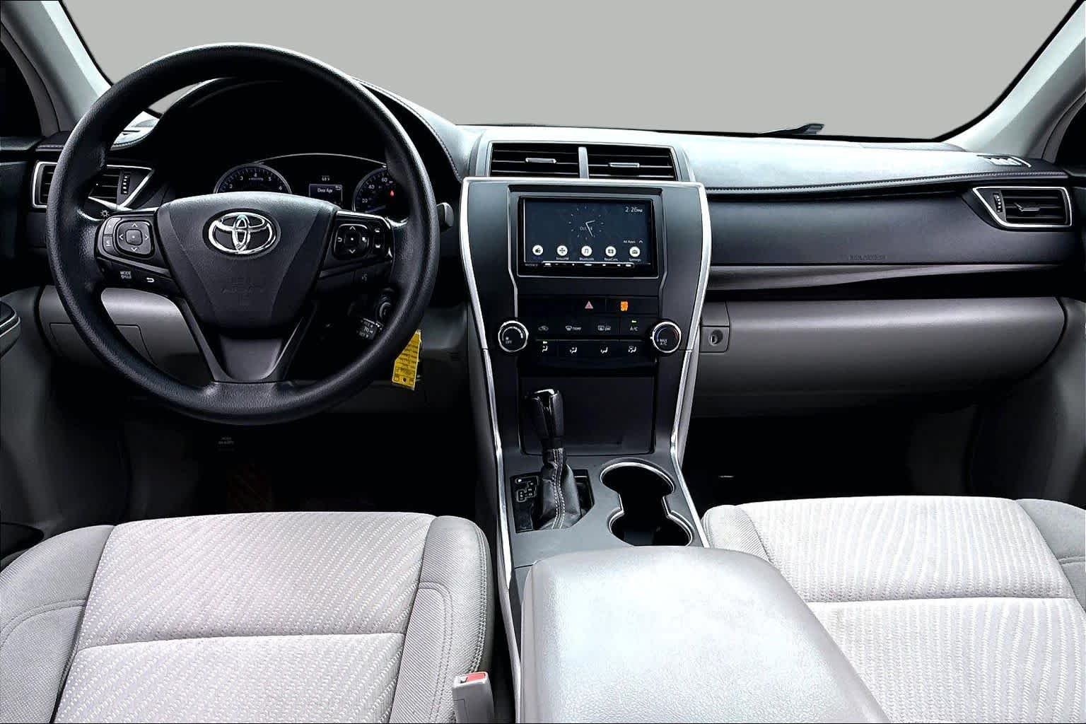 Used 2016 Super White Toyota LE image 16