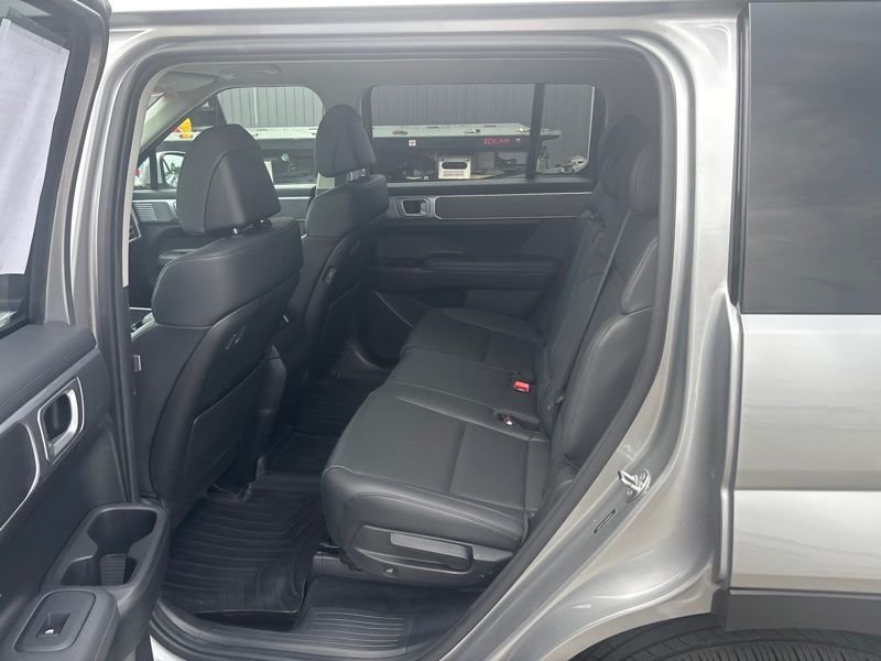 Used 2024 Silver Hyundai SEL image 16