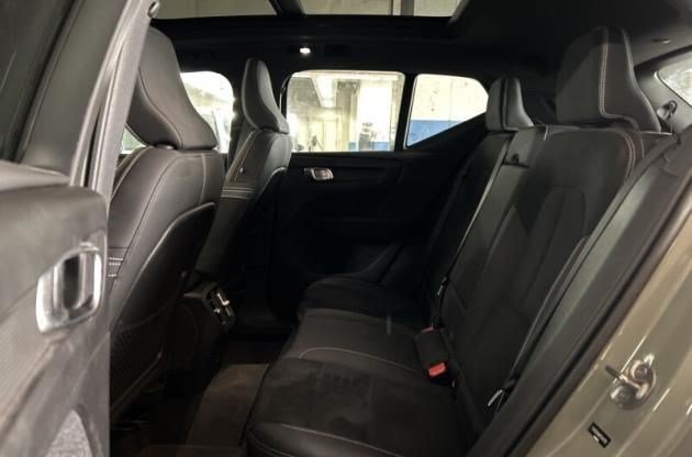 Certified Used 2023 Sage Green Metallic Volvo Plus image 5