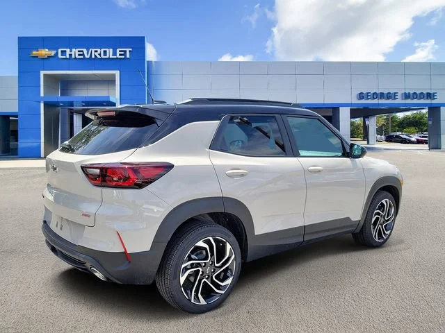 New 2026 White Sands Chevrolet RS image 4