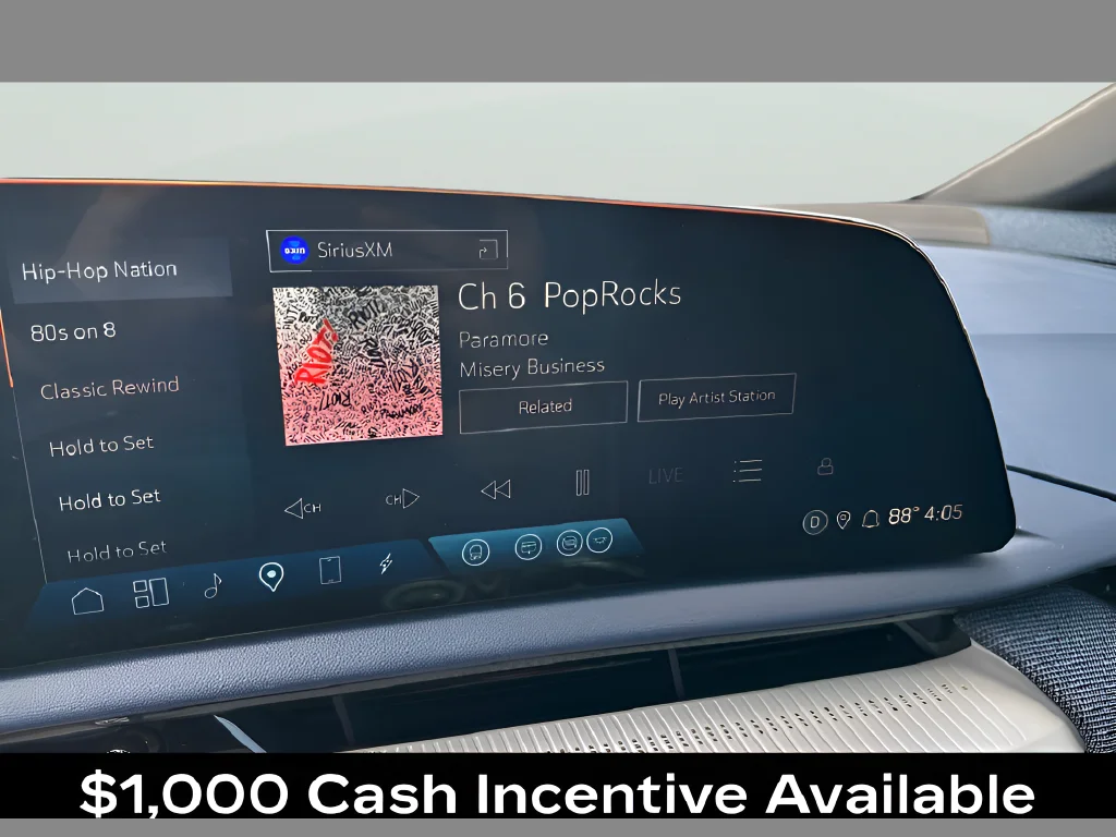 2025 Cadillac OPTIQ Luxury 2 - Photo 25