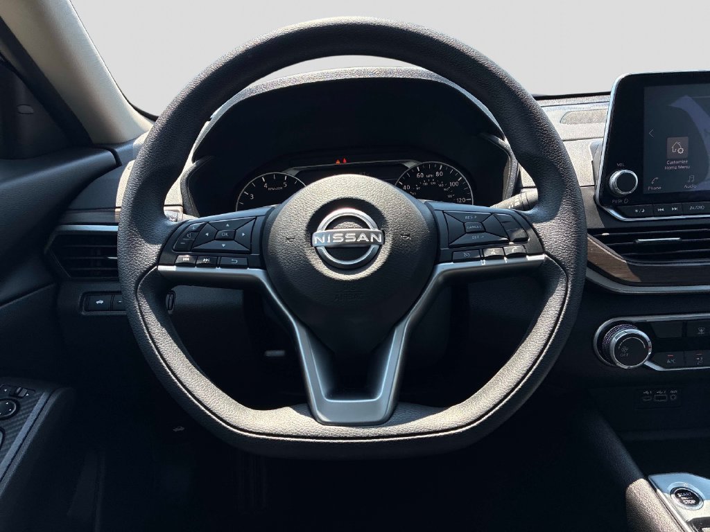 Used 2024 Gray Nissan 2.5 SV image 19