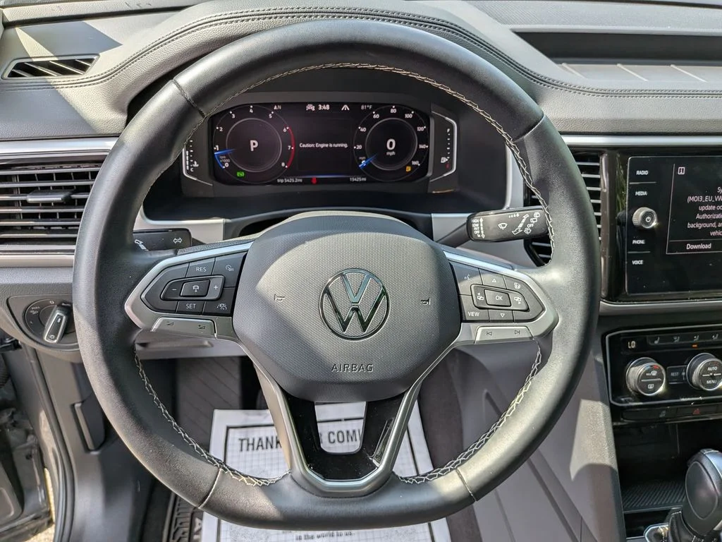 Used 2022  Volkswagen 2.0T SEL image 15