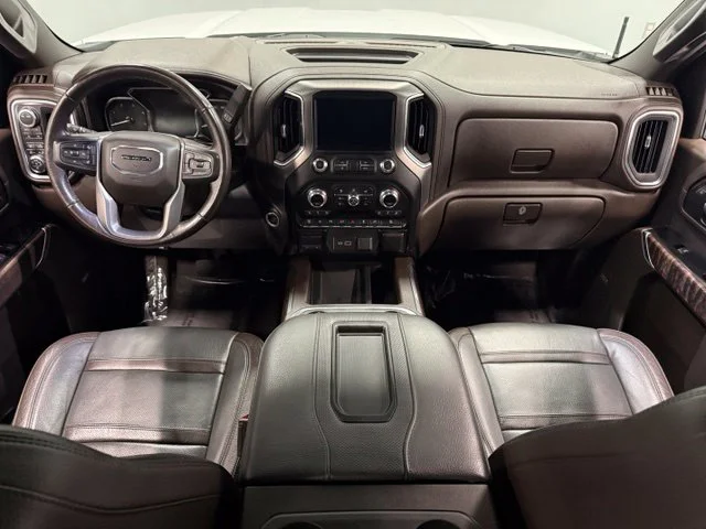 Used 2021 White GMC Denali image 36