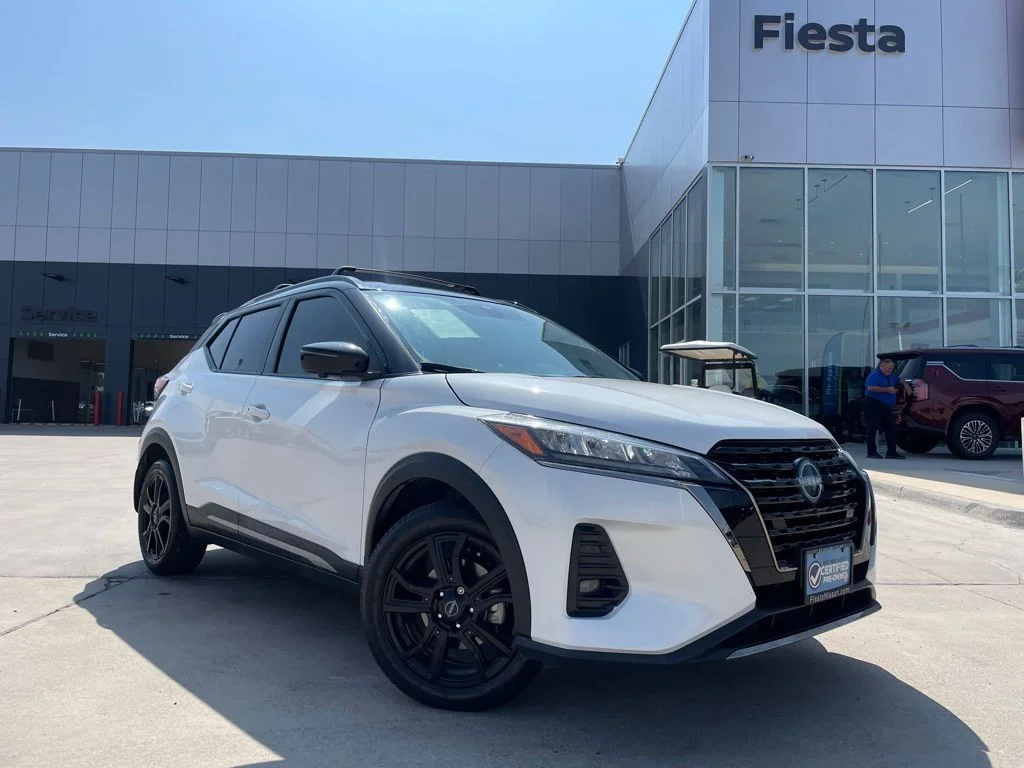 Certified Used 2024 White Nissan SR image 1