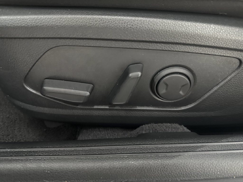 Used 2025 Blue Kia GT-Line image 32