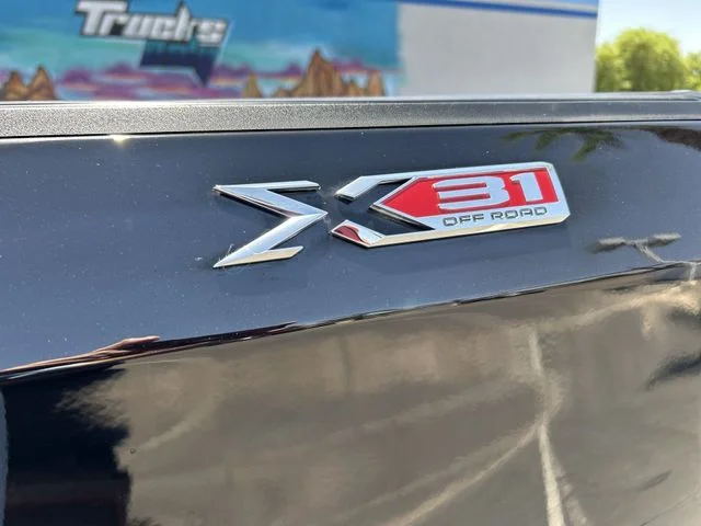 Used 2020 Gray GMC SLT image 33