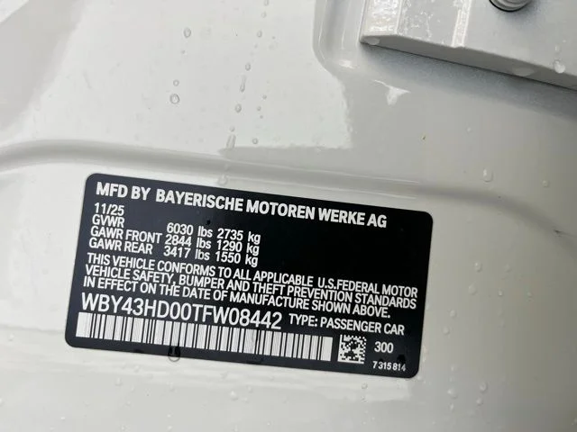 New 2026 White BMW xDrive40 image 21