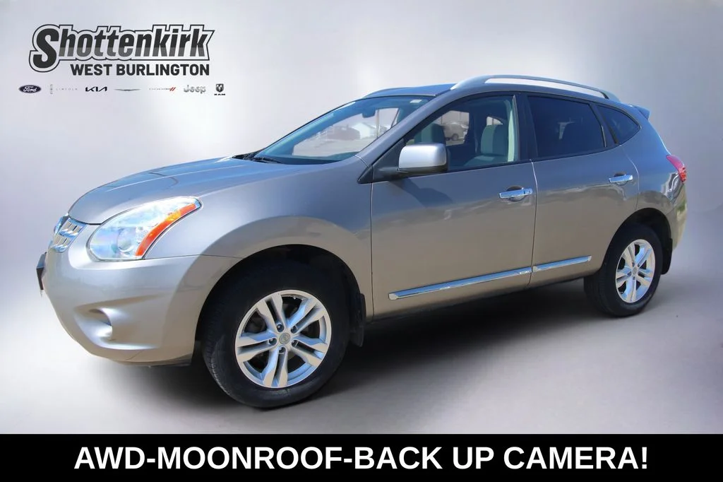 2013 Nissan Rogue SV AWD's photo