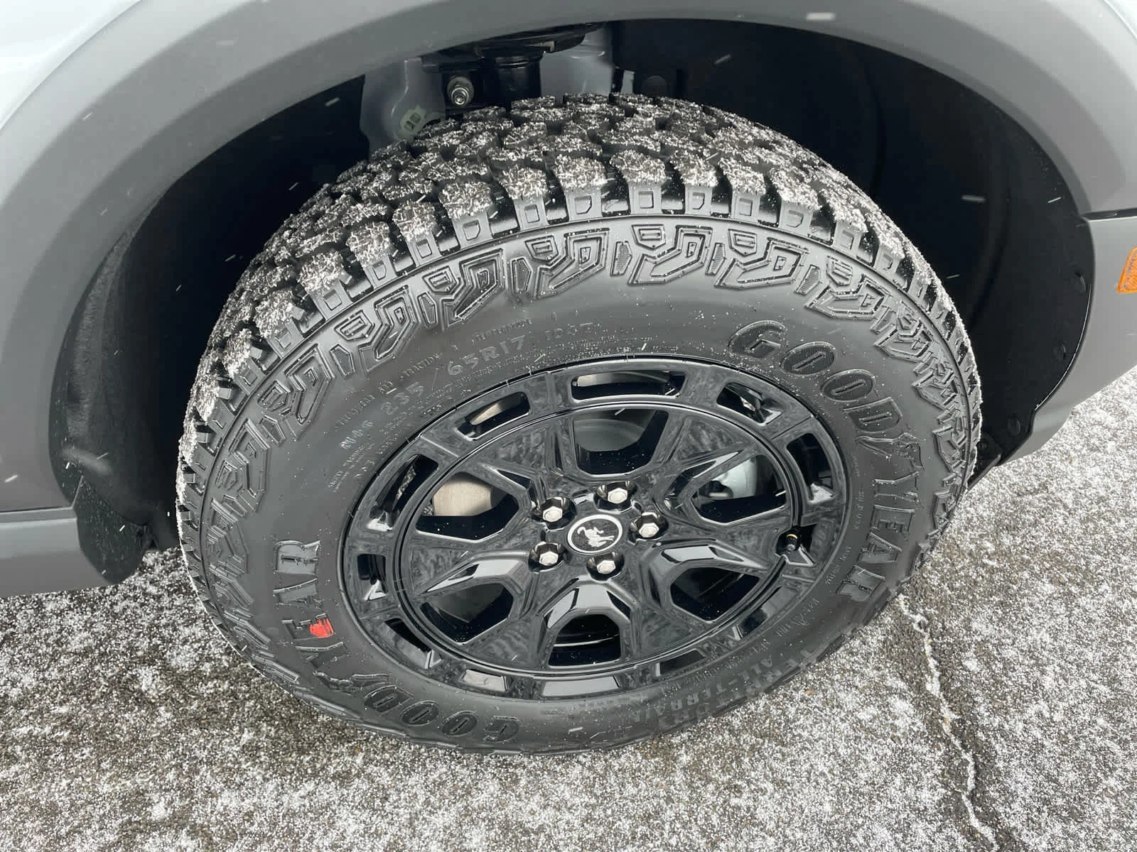 New 2026 Space White Metallic Ford Outer Banks® image 6