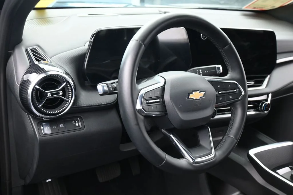 Used 2026 Mosaic Black Metallic Chevrolet LT image 14