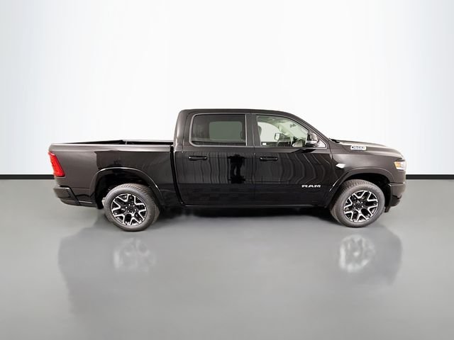 New 2026 Diamond Black Crystal Pearl-Coat Exterior Paint RAM Laramie image 8