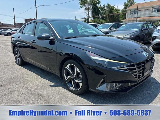 Used 2022 Black Hyundai SEL image 7
